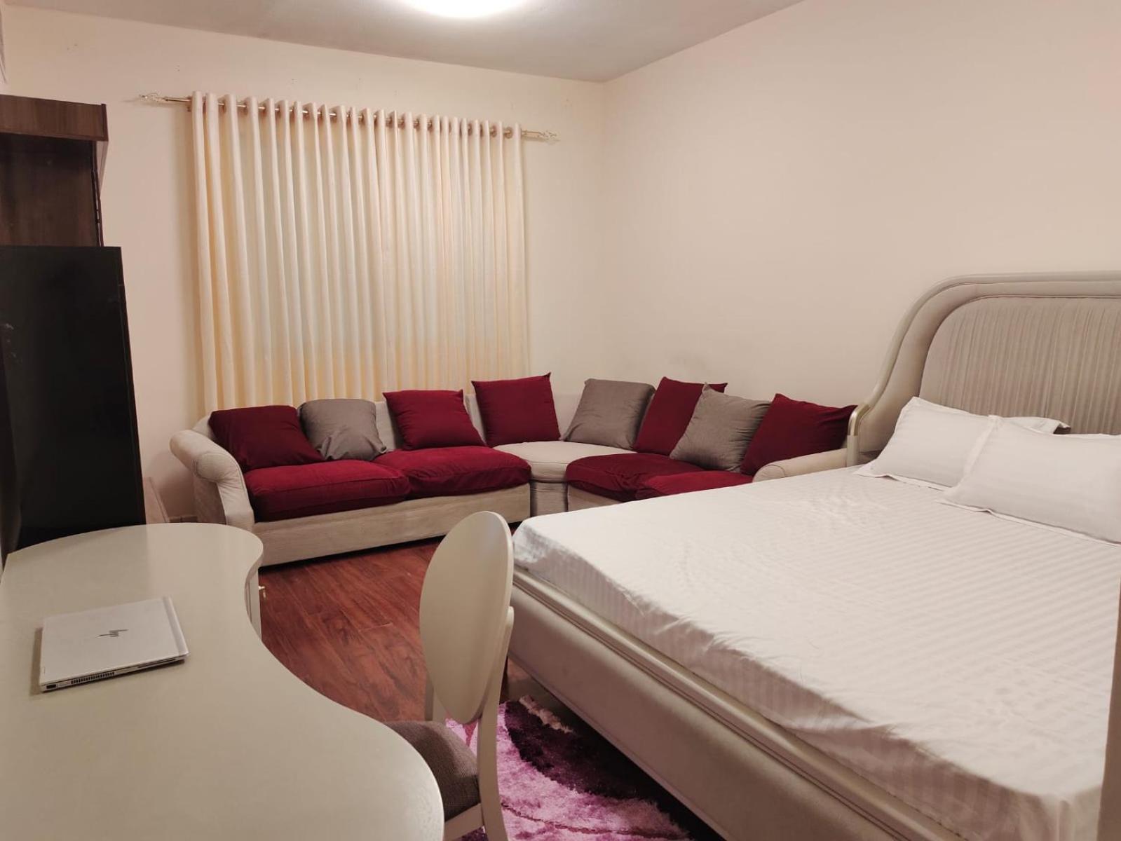 Arnim Suite - 3 Bedrooms Apartment Charjah Extérieur photo